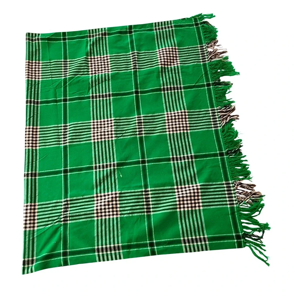 Vibrant Green Plaid Scarf with Tassels - Picture 3 of 6